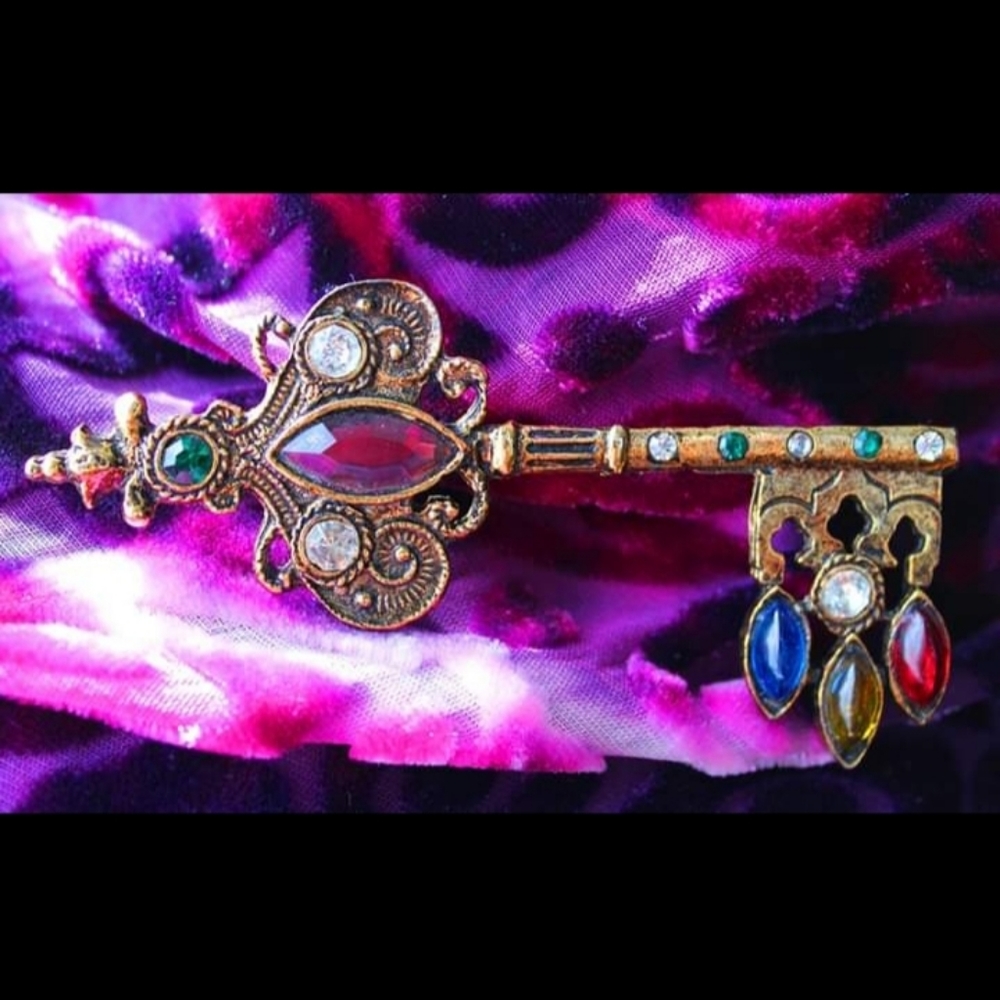 Vintage Medieval Jeweled Skeleton Key Brooch Pin
